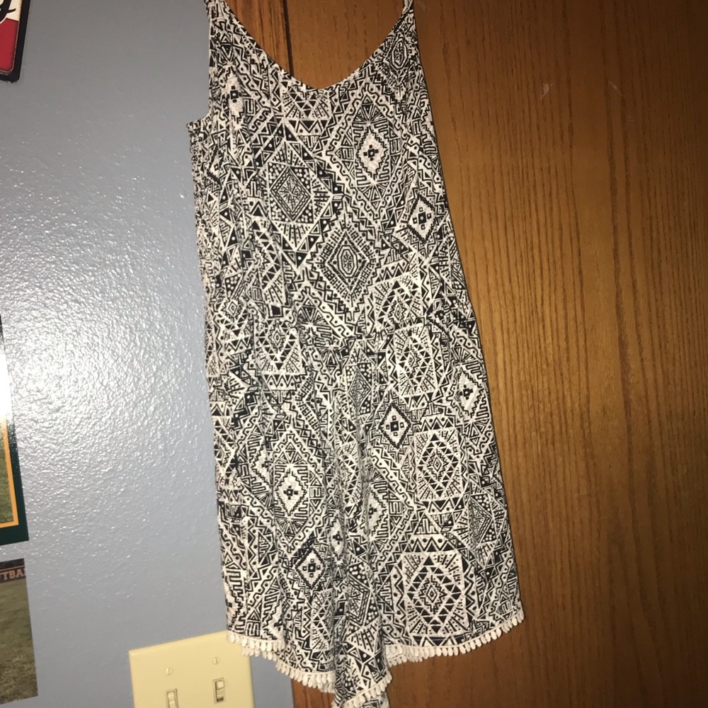 Aeropostale black and white romper